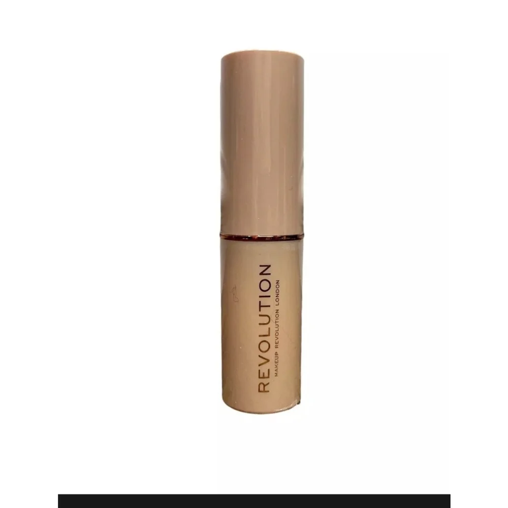 Makeup Revolution Fast Base Stick Foundation Color F12 Beige Contour Vegan New